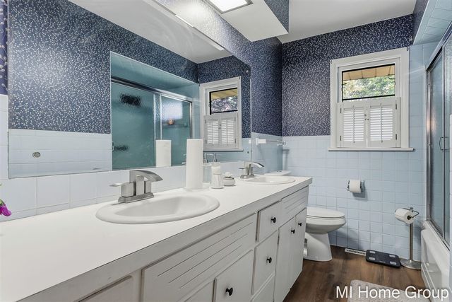 311 W 32nd Street, Holland, MI 49423