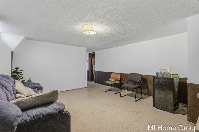 311 W 32nd Street, Holland, MI 49423