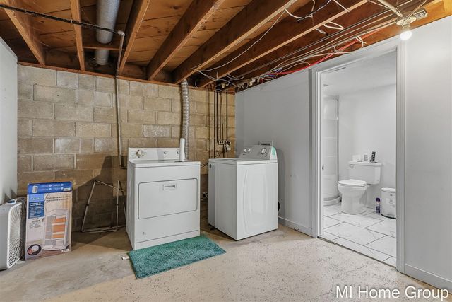 311 W 32nd Street, Holland, MI 49423