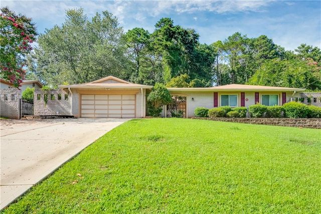 3914 Sable Drive, Stone Mountain, GA 30083