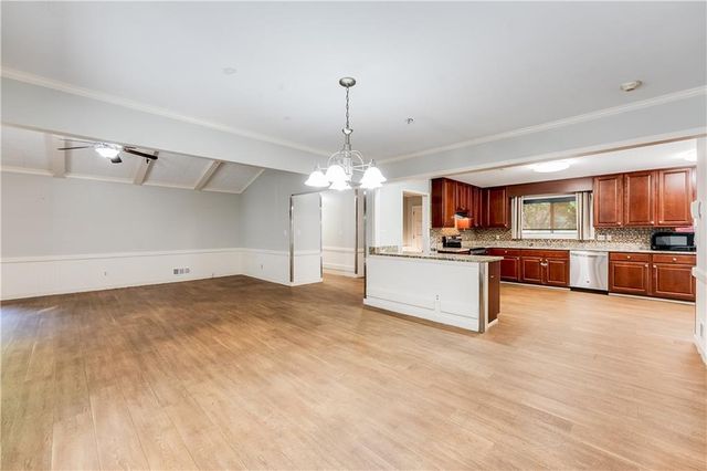 3914 Sable Drive, Stone Mountain, GA 30083