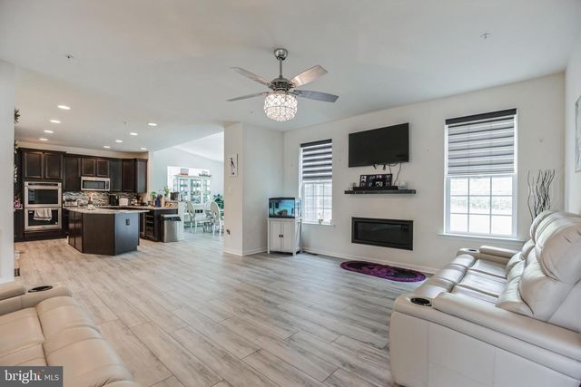 6 PATES DR, Fort Washington, MD 20744