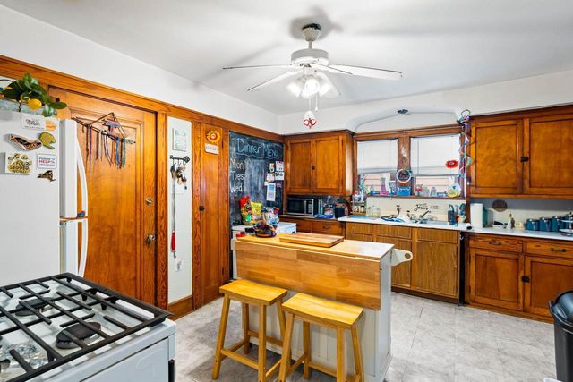 2164 S 64th STREET #2166, West Allis, WI 53219
