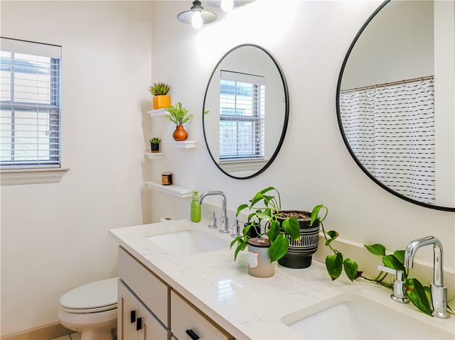 820 Bob Glen Circle, Centerton, AR 72719