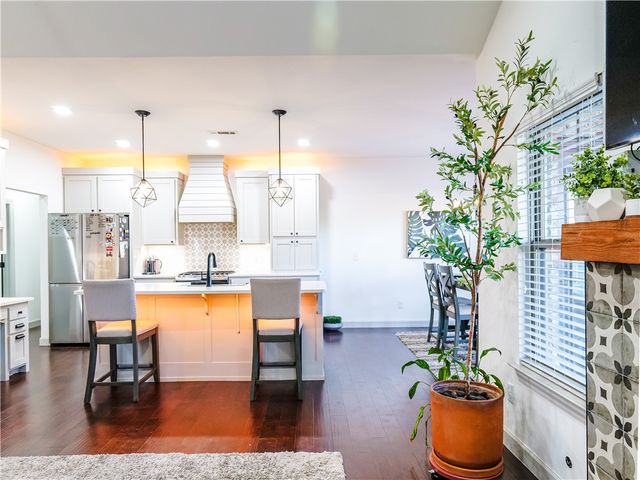 820 Bob Glen Circle, Centerton, AR 72719