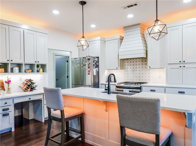 820 Bob Glen Circle, Centerton, AR 72719