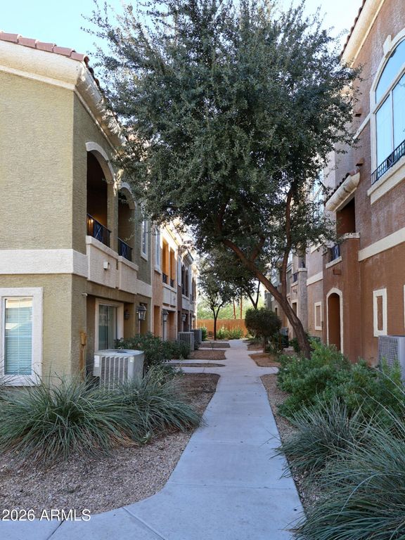 2450 W GLENROSA Avenue 27, Phoenix, AZ 85015
