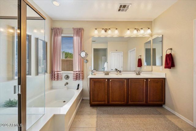 292 S San Luis Rey Trail, Casa Grande, AZ 85194