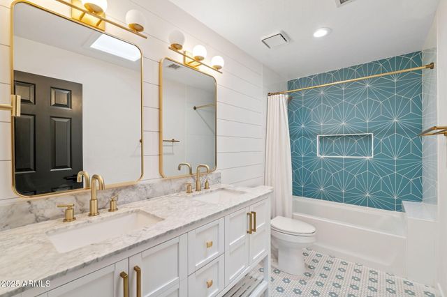 5426 E Sandra Ter Terrace, Scottsdale, AZ 85254