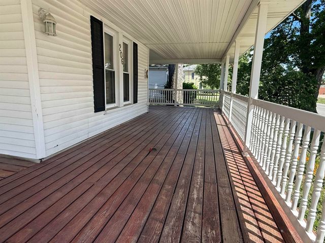 206 S Mountain, Lagrange, IN 46761