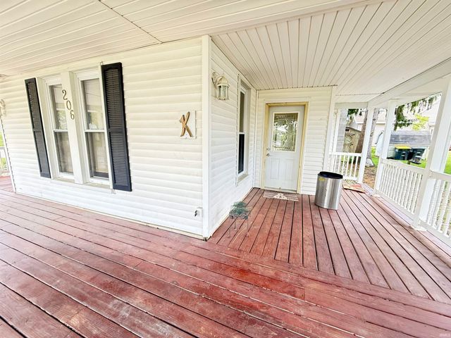 206 S Mountain, Lagrange, IN 46761