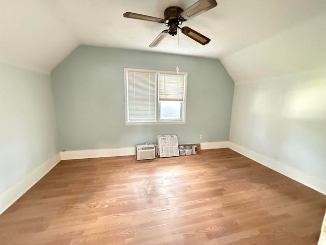 206 S Mountain, Lagrange, IN 46761