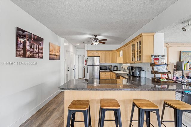 1482 NE 175th St, North Miami Beach, FL 33162