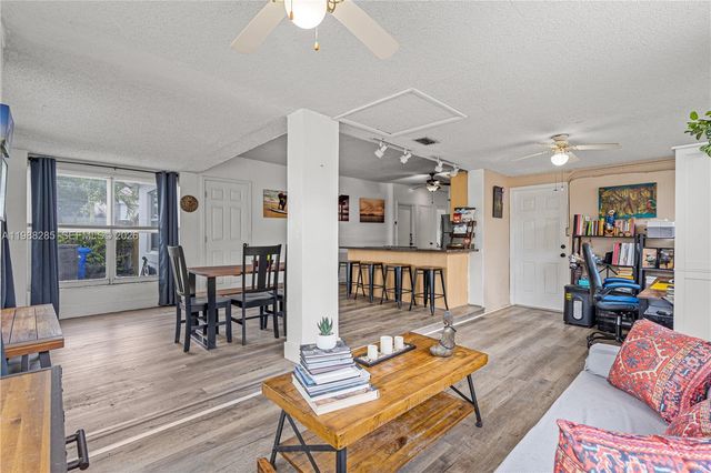 1482 NE 175th St, North Miami Beach, FL 33162