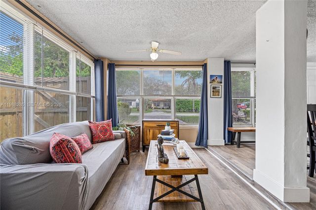 1482 NE 175th St, North Miami Beach, FL 33162