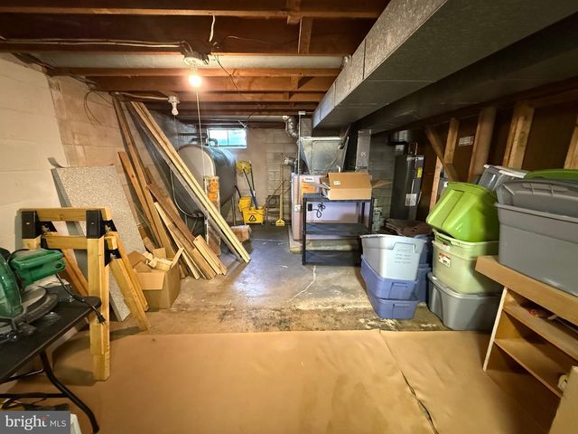 1239 YORK RD, Mechanicsburg, PA 17055