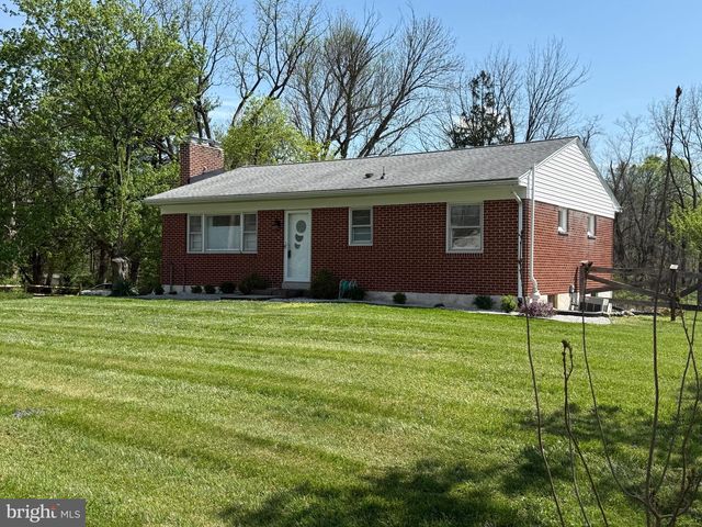 1239 YORK RD, Mechanicsburg, PA 17055