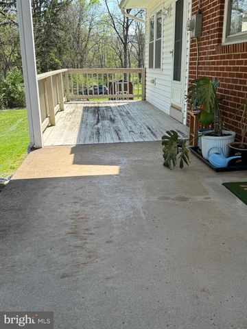 1239 YORK RD, Mechanicsburg, PA 17055