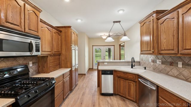 1805 College Park Road, Claremore, OK 74017