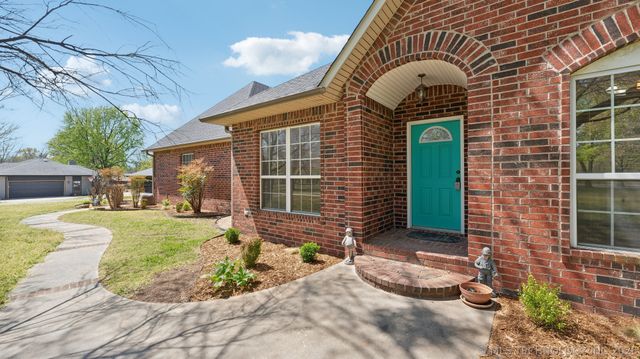 1805 College Park Road, Claremore, OK 74017