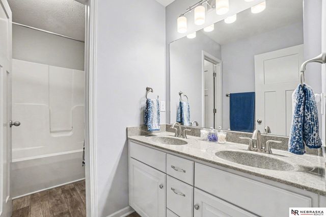8539 N 169th Street, Bennington, NE 68007