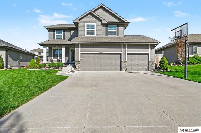 8539 N 169th Street, Bennington, NE 68007