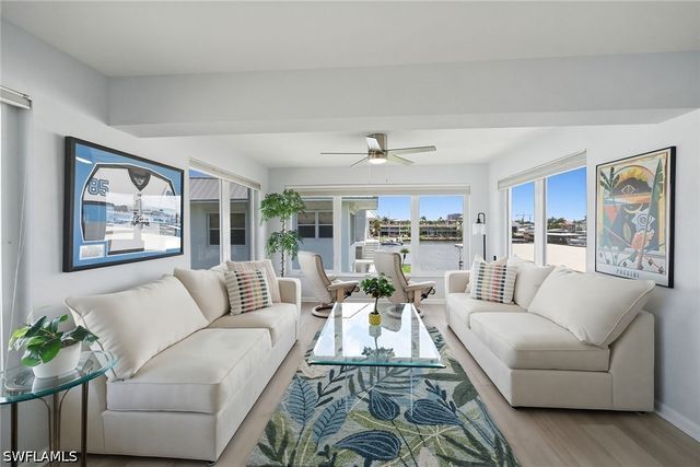 1100 8th AVE S 328H, Naples, FL 34102