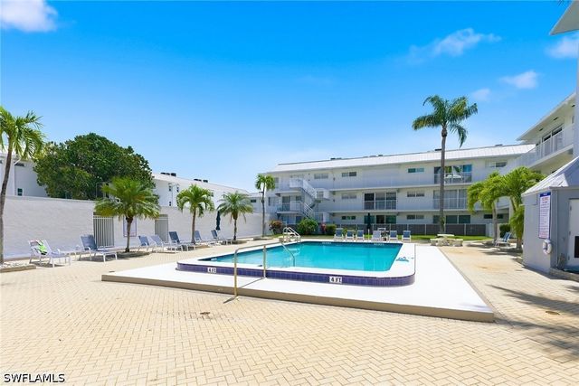 1100 8th AVE S 328H, Naples, FL 34102