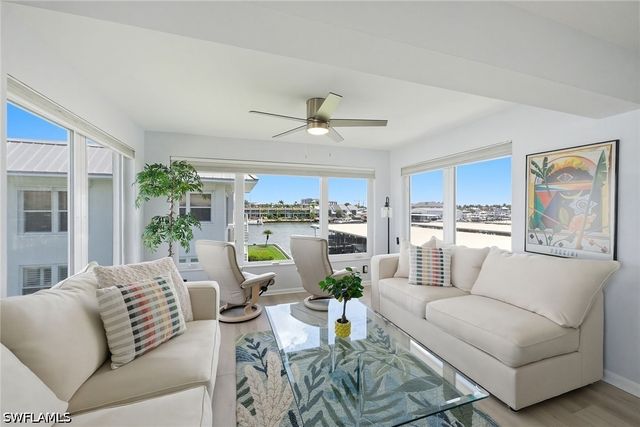 1100 8th AVE S 328H, Naples, FL 34102