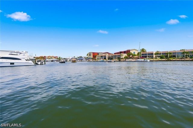 1100 8th AVE S 328H, Naples, FL 34102