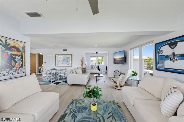 1100 8th AVE S 328H, Naples, FL 34102