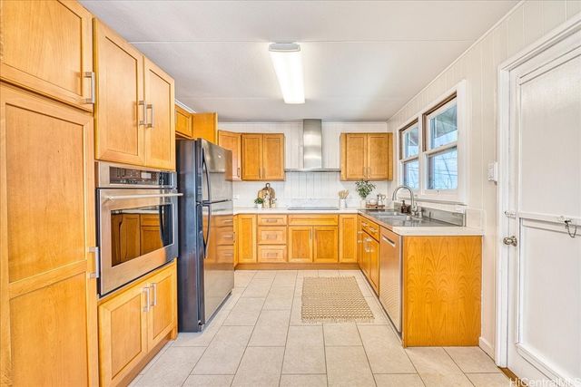 928 Makamua Place, Pearl City, HI 96782