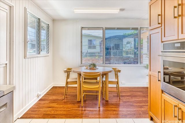 928 Makamua Place, Pearl City, HI 96782