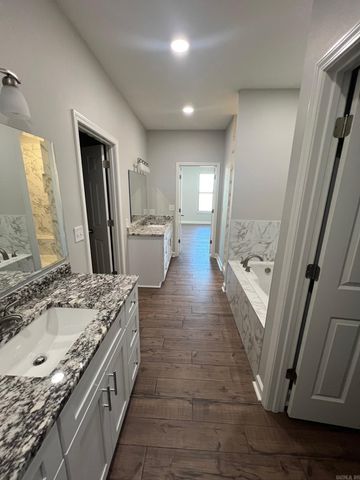 19 Country Meadows, Vilonia, AR 72173