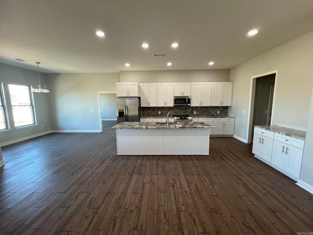 19 Country Meadows, Vilonia, AR 72173