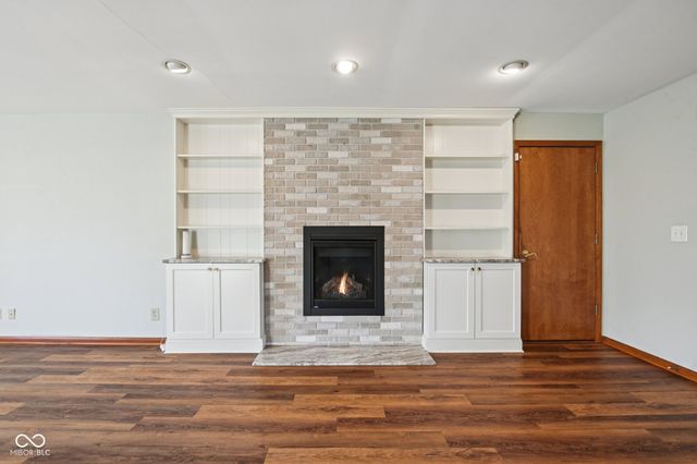 2245 S Clark Road, Shelbyville, IN 46176