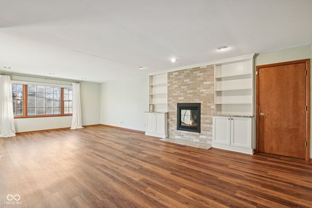 2245 S Clark Road, Shelbyville, IN 46176