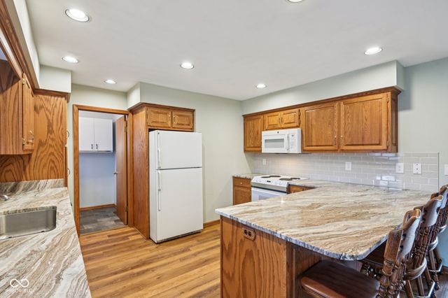 2245 S Clark Road, Shelbyville, IN 46176