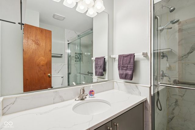 2245 S Clark Road, Shelbyville, IN 46176