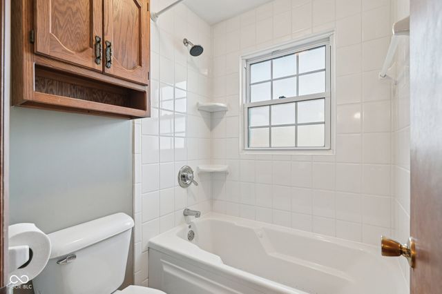 2245 S Clark Road, Shelbyville, IN 46176