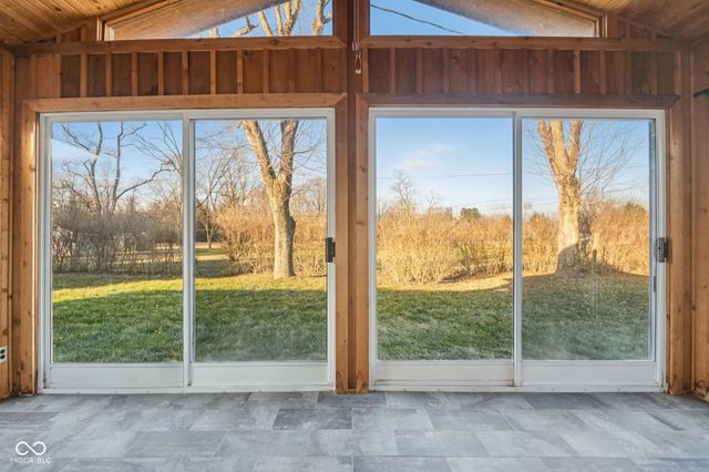 2245 S Clark Road, Shelbyville, IN 46176