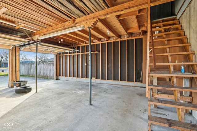 2245 S Clark Road, Shelbyville, IN 46176