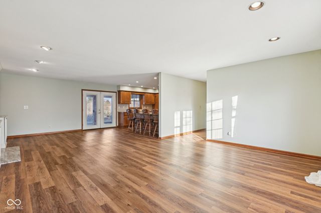 2245 S Clark Road, Shelbyville, IN 46176