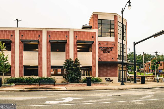 357 Scarlett Rose Way, Hoschton, GA 30548