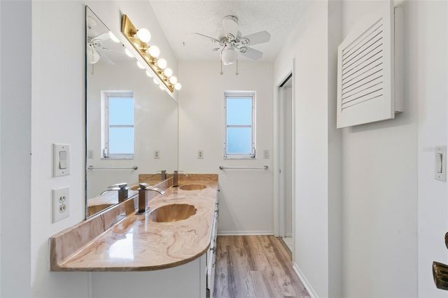 290 MOUNT VERNON DRIVE, Venice, FL 34293