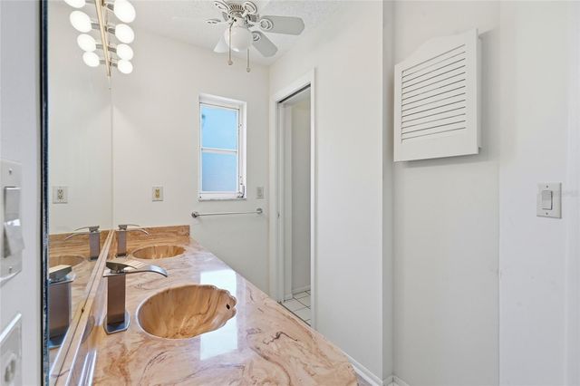 290 MOUNT VERNON DRIVE, Venice, FL 34293