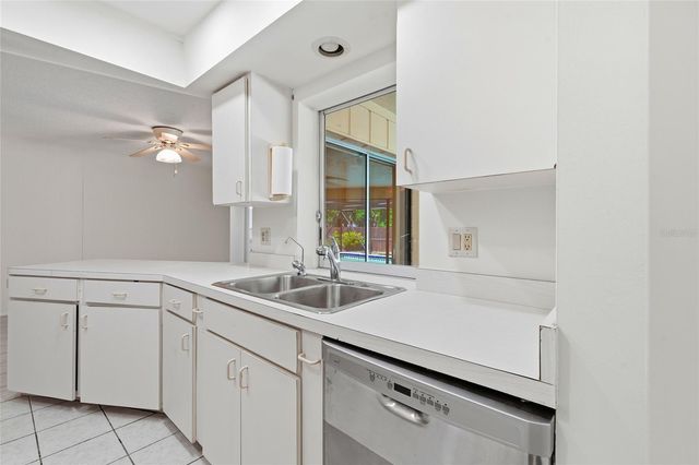 290 MOUNT VERNON DRIVE, Venice, FL 34293