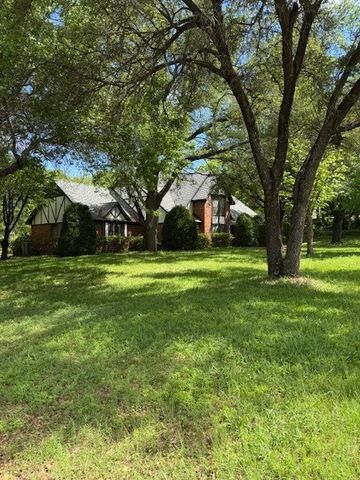 511 Linkcrest Drive, Duncanville, TX 75137
