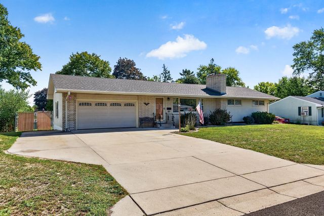 7538 Carmen Avenue, Inver Grove Heights, MN 55076