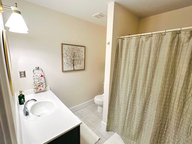 2377 N Lighthouse Cv, Wichita, KS 67205